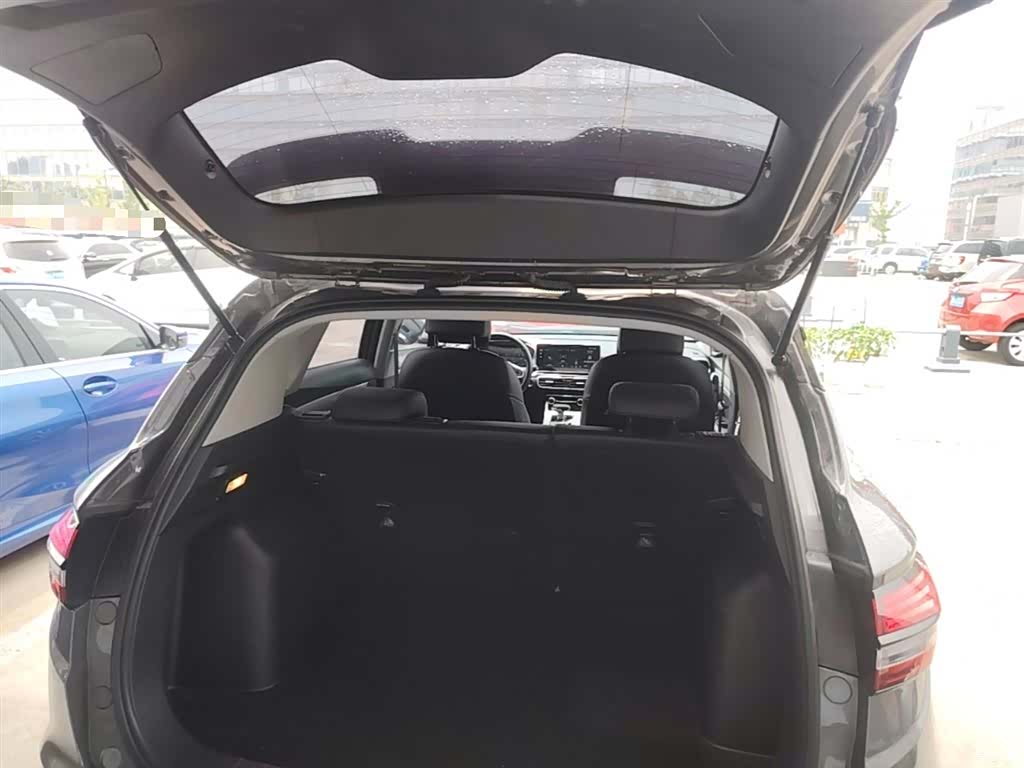 Geely Coolray, 2024 19