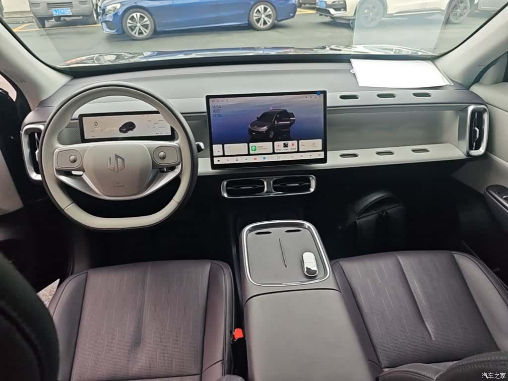 Leapmotor B10, 2025 10