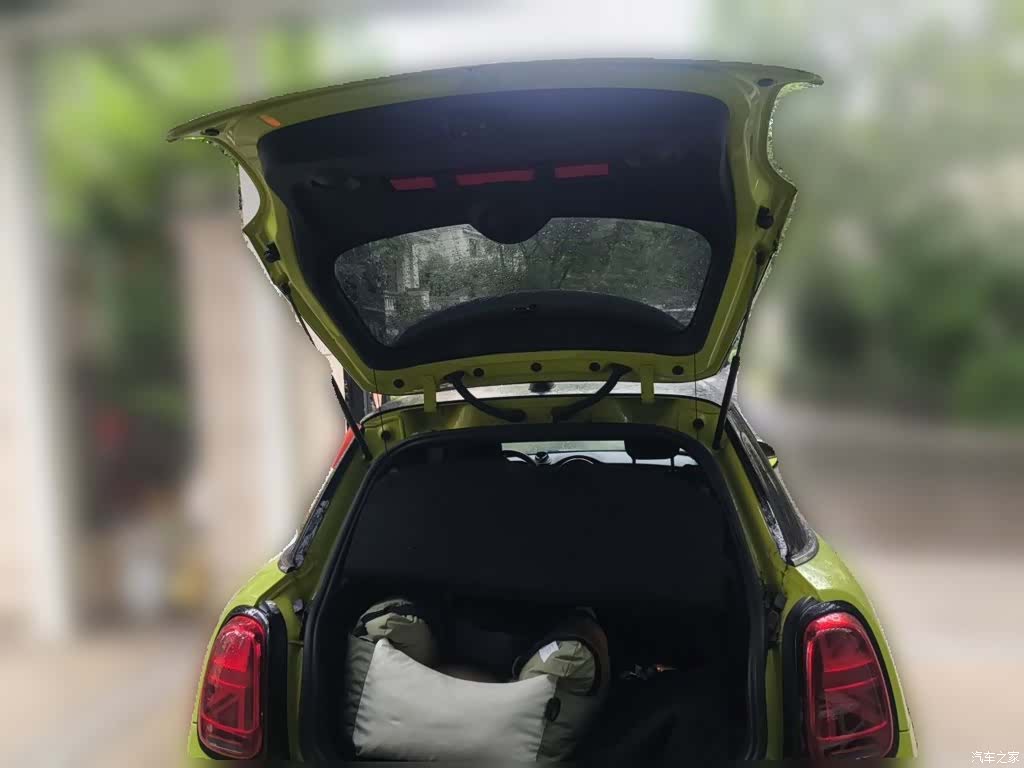 Mini Cooper, 2024 15