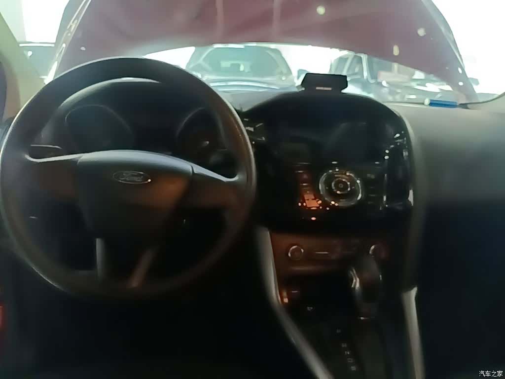 Ford Focus, 2015 10