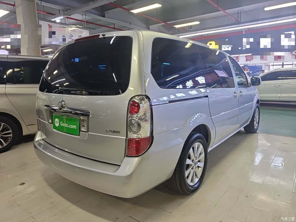 Buick GL8, 2017 7