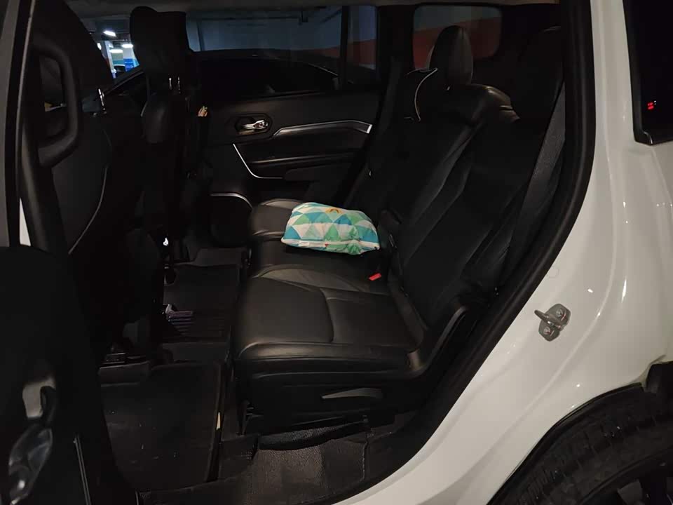 Jeep Grand Commander