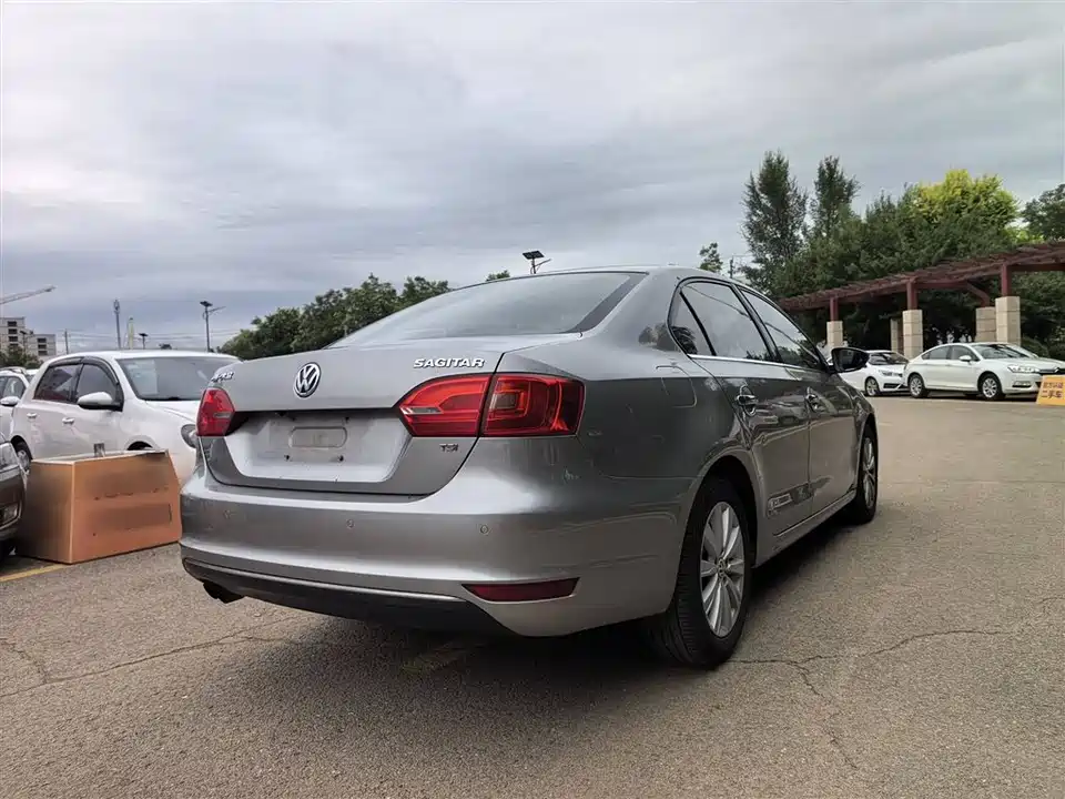 Volkswagen Sagitar Volkswagen Sagitar