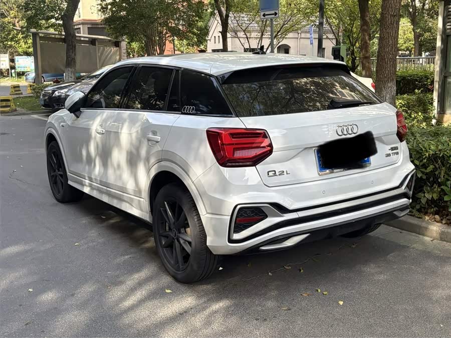 Audi Q2L 2023, фото 24