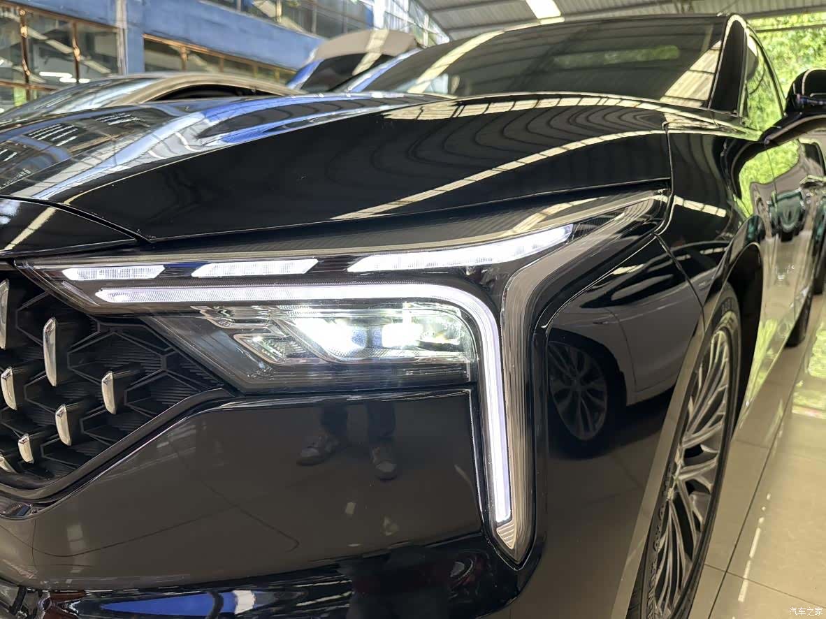 Bestune B70, 2022 17