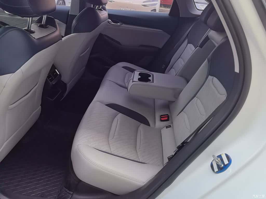Geely Preface, 2021 17