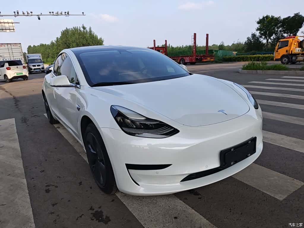 Tesla Model 3, 2020 4