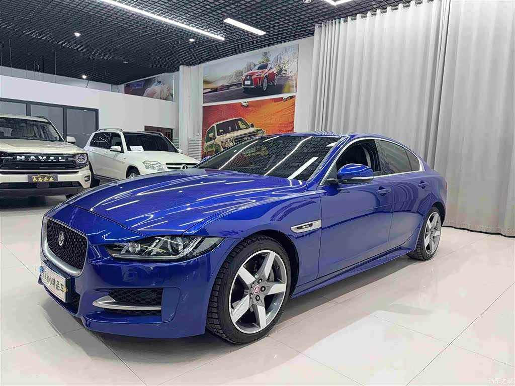 Jaguar XE