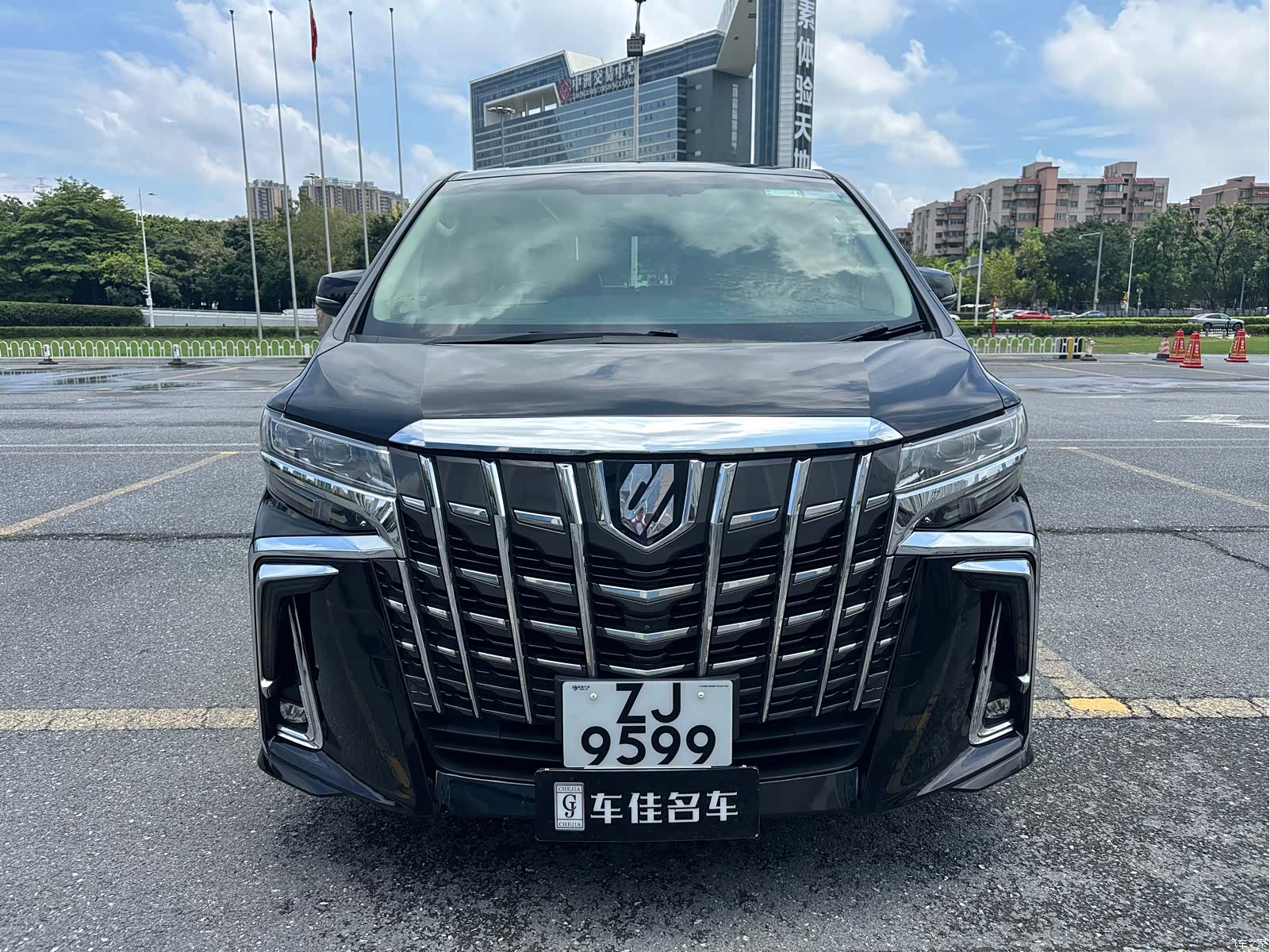 Toyota Alphard, 2019 2