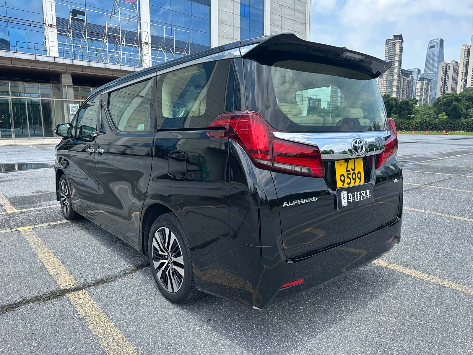Toyota Alphard, 2019 4