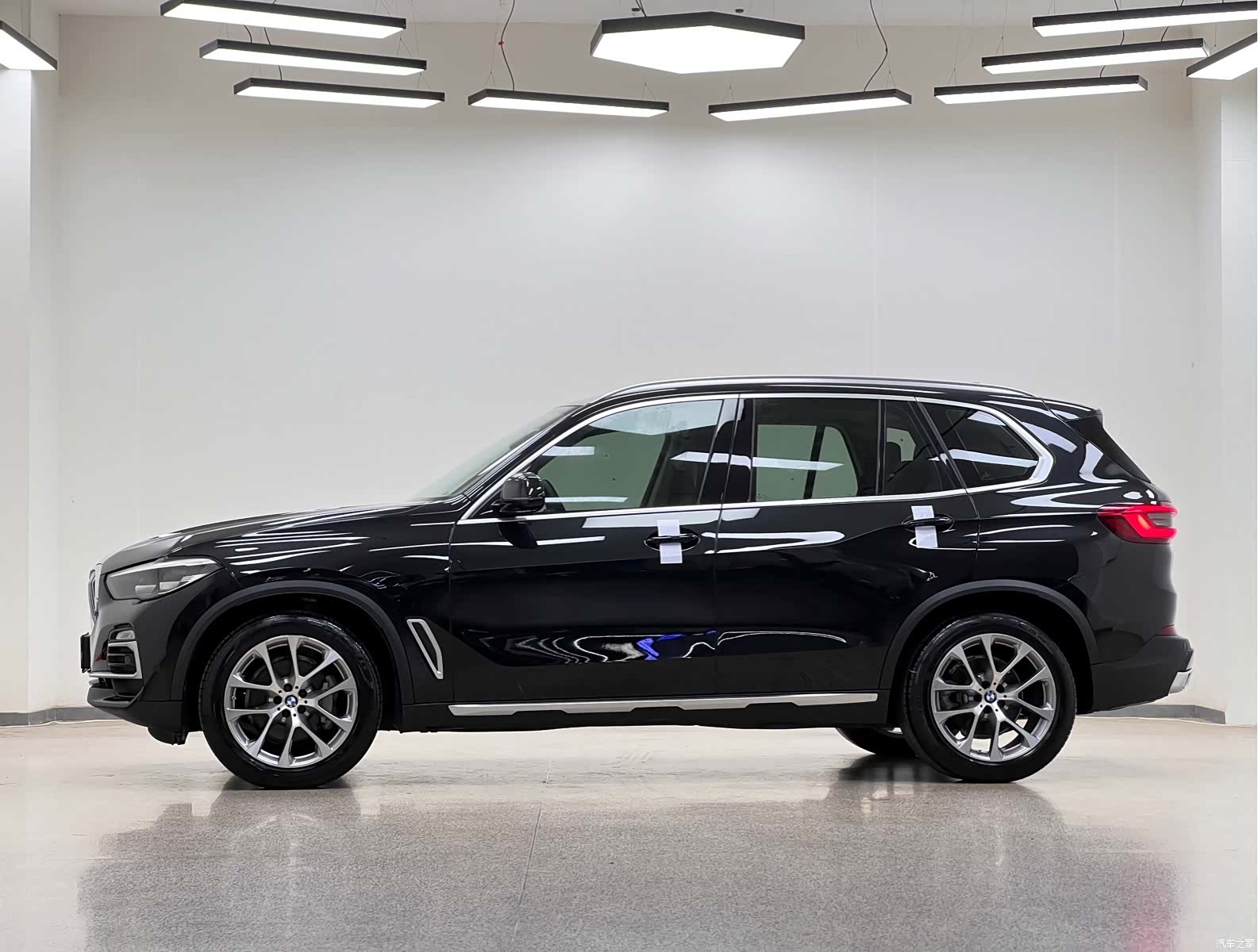 BMW X5, 2019 9
