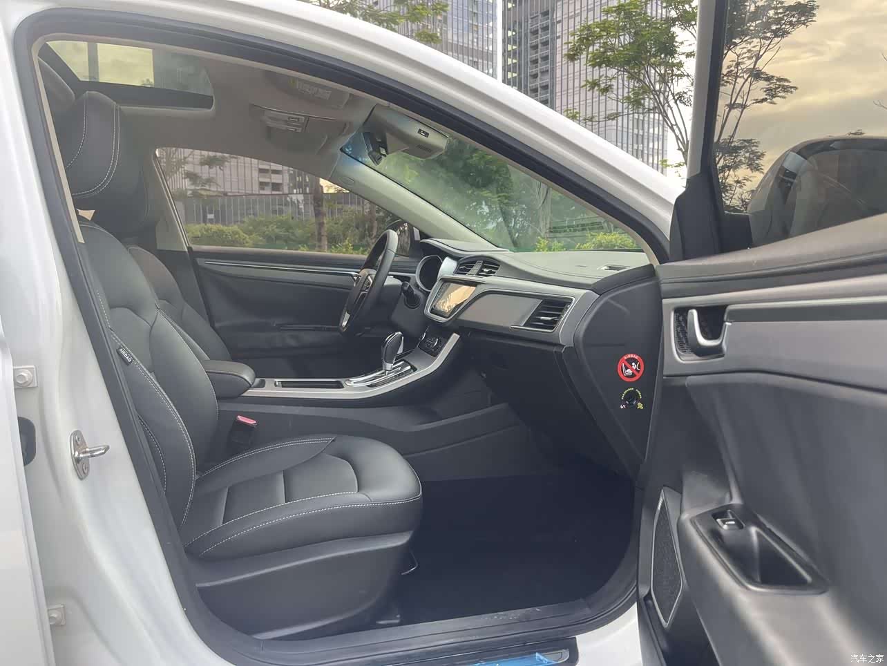 Geely Emgrand, 2018 18