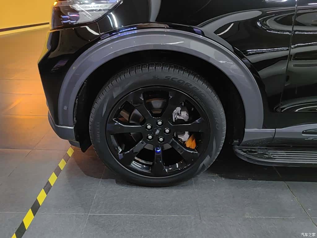 Ford Explorer, 2021 23