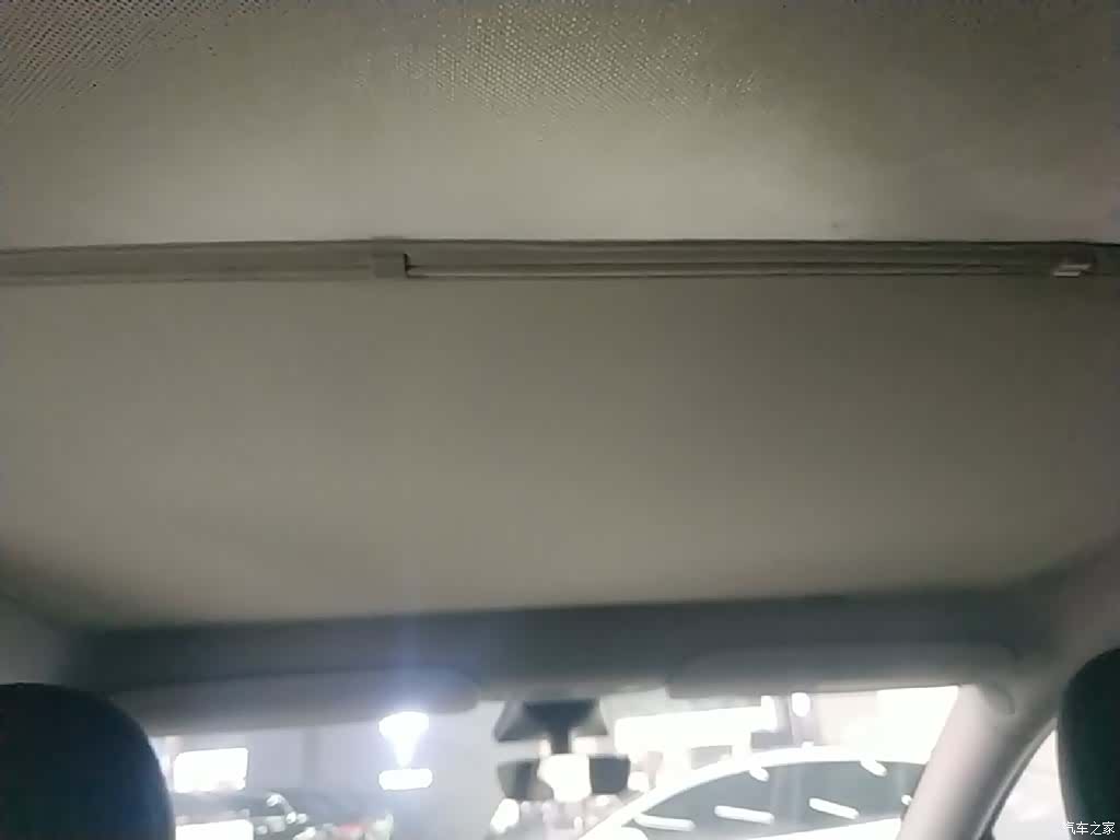 Tesla Model Y, 2023 18