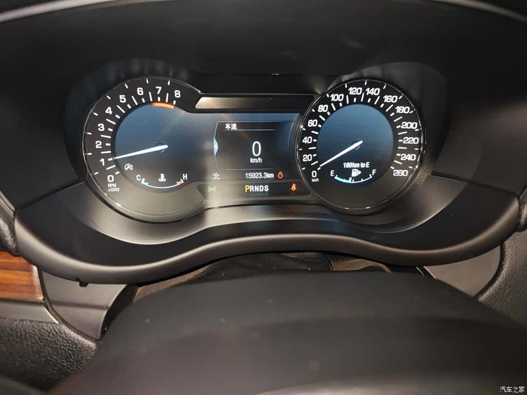 Lincoln MKC, 2017 все фото