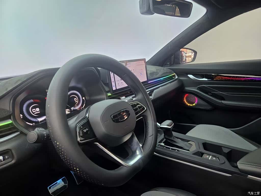 Geely Emgrand, 2025 11