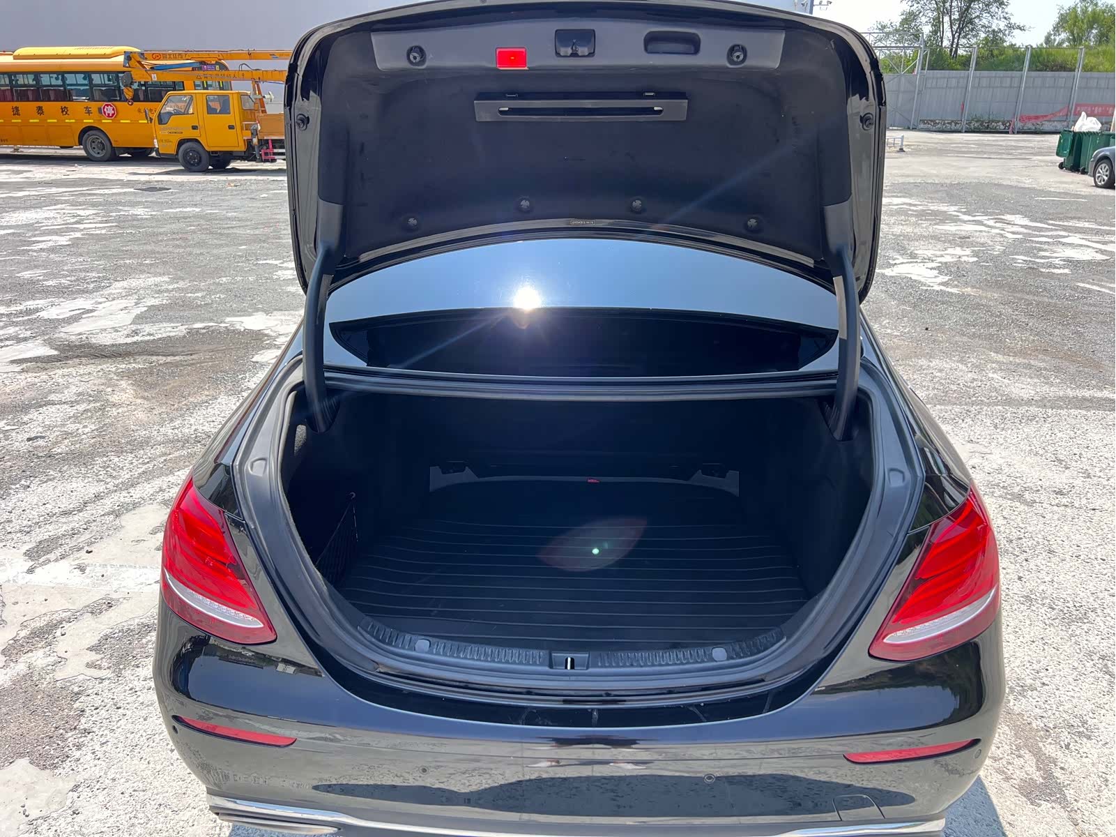 Mercedes-Benz E-Class, 2018 15