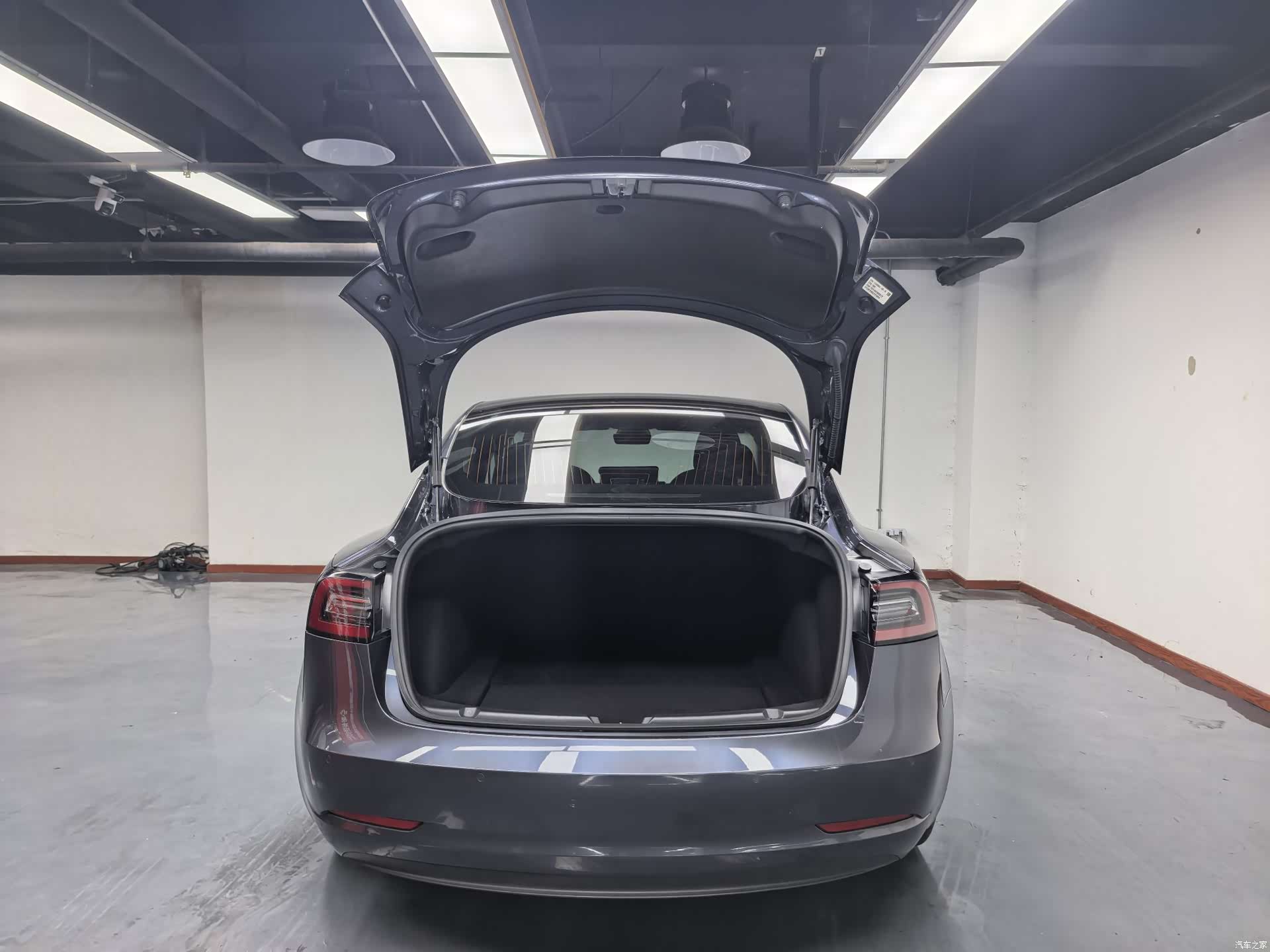 Tesla Model 3, 2020 10