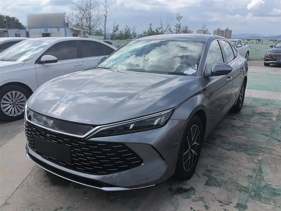 BYD Qin L BYD Qin L