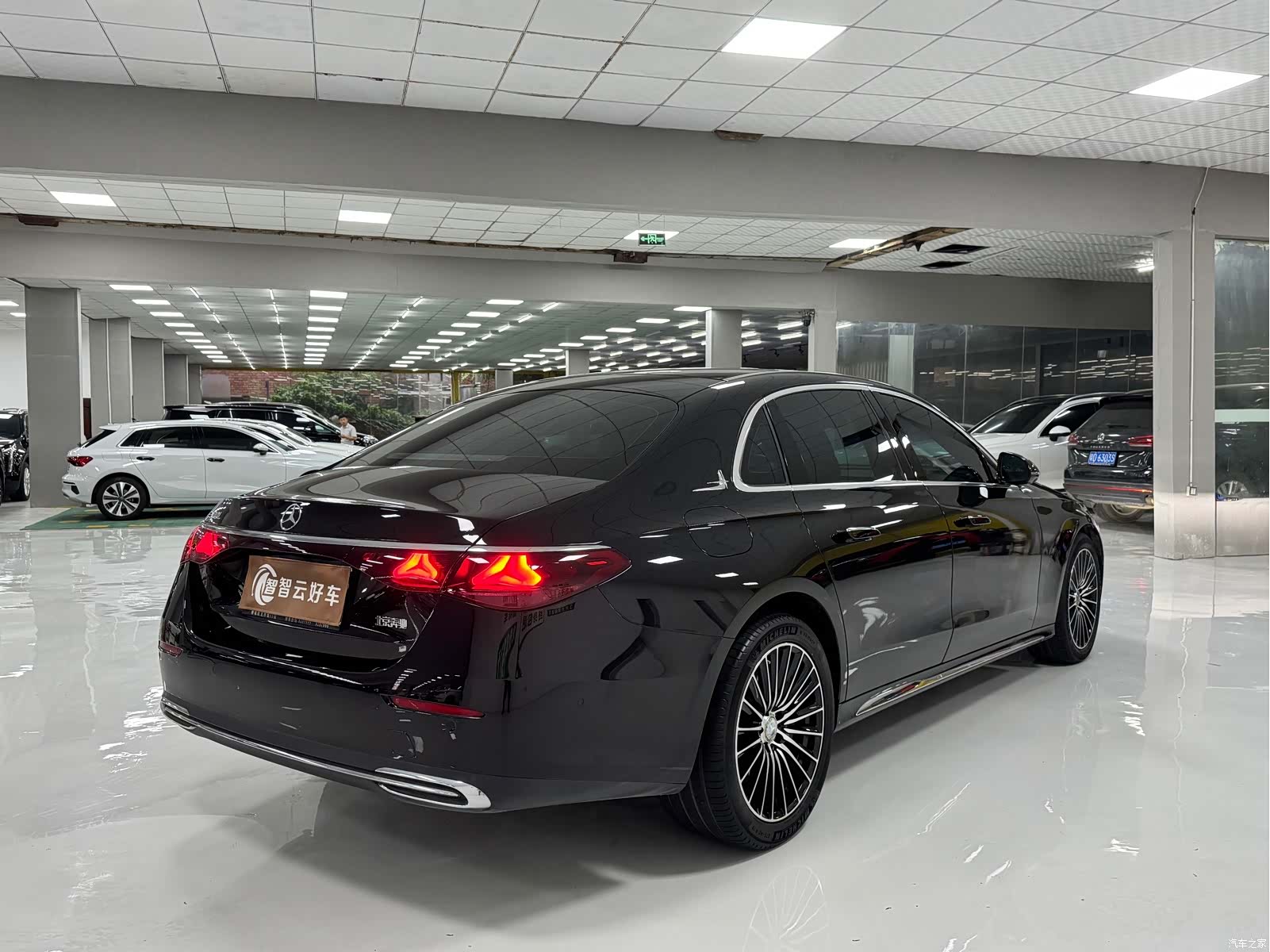 Mercedes-Benz E-Class, 2024 9