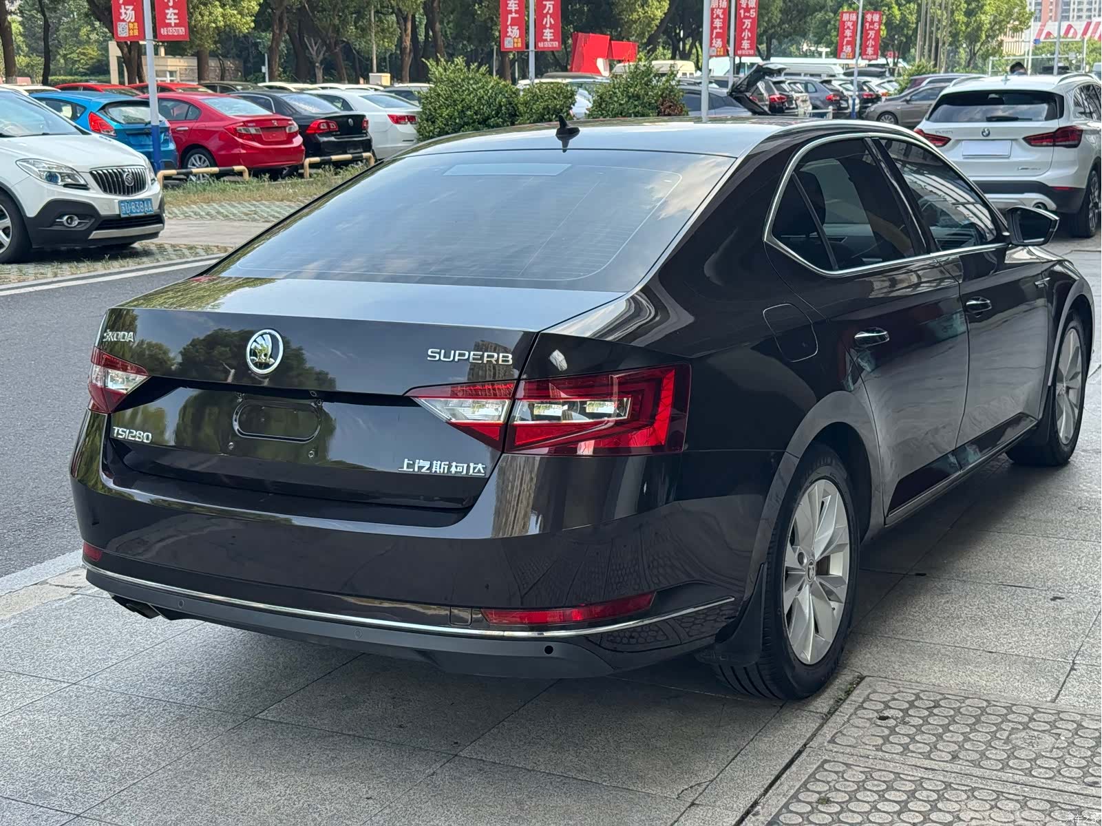 Skoda Superb, 2016 6