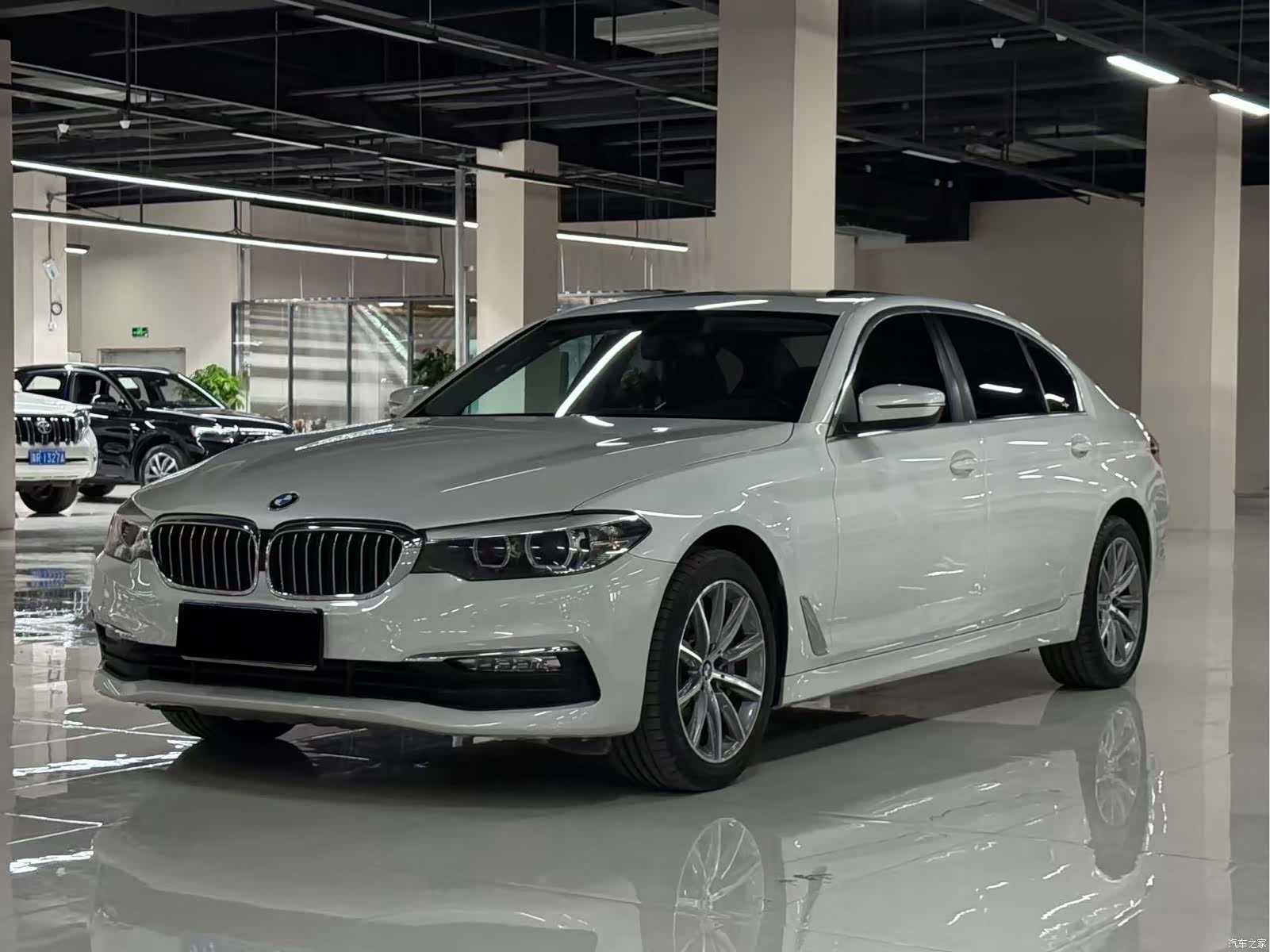 BMW 5 Series, 2018 1
