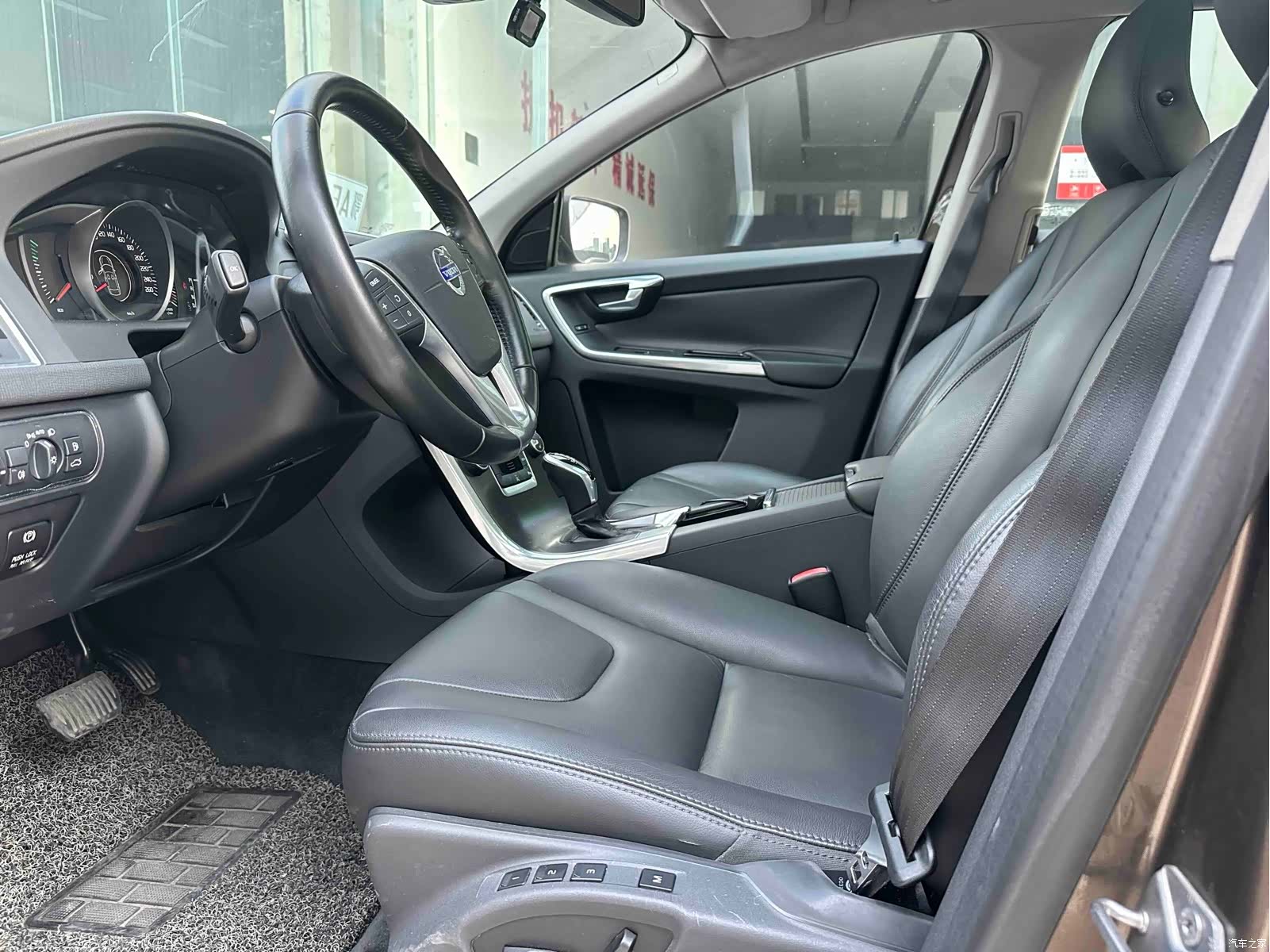 Volvo XC60, 2014 4