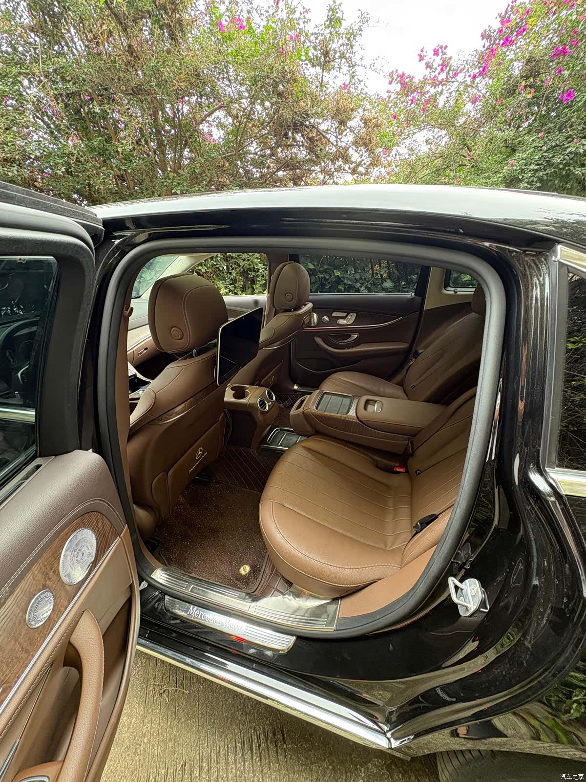 Mercedes-Benz E-Class, 2019 7