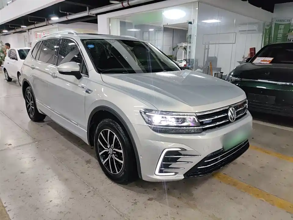 Volkswagen Tiguan L Volkswagen Tiguan L
