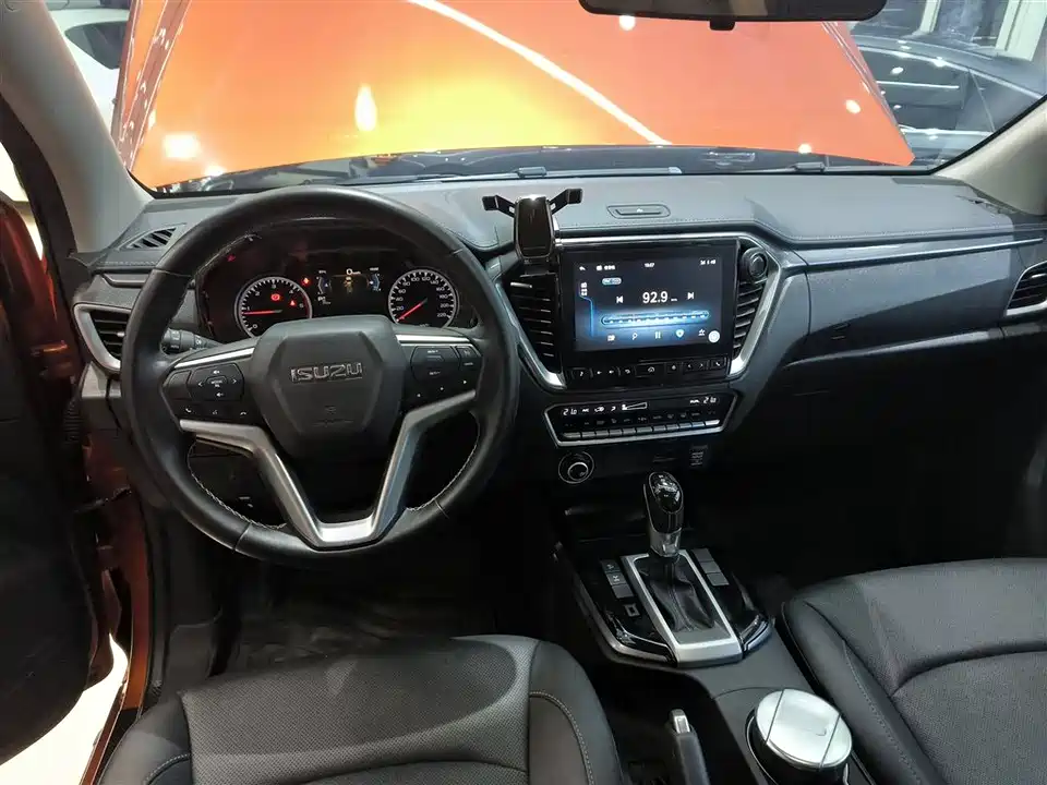 Isuzu D-MAX Isuzu D-MAX