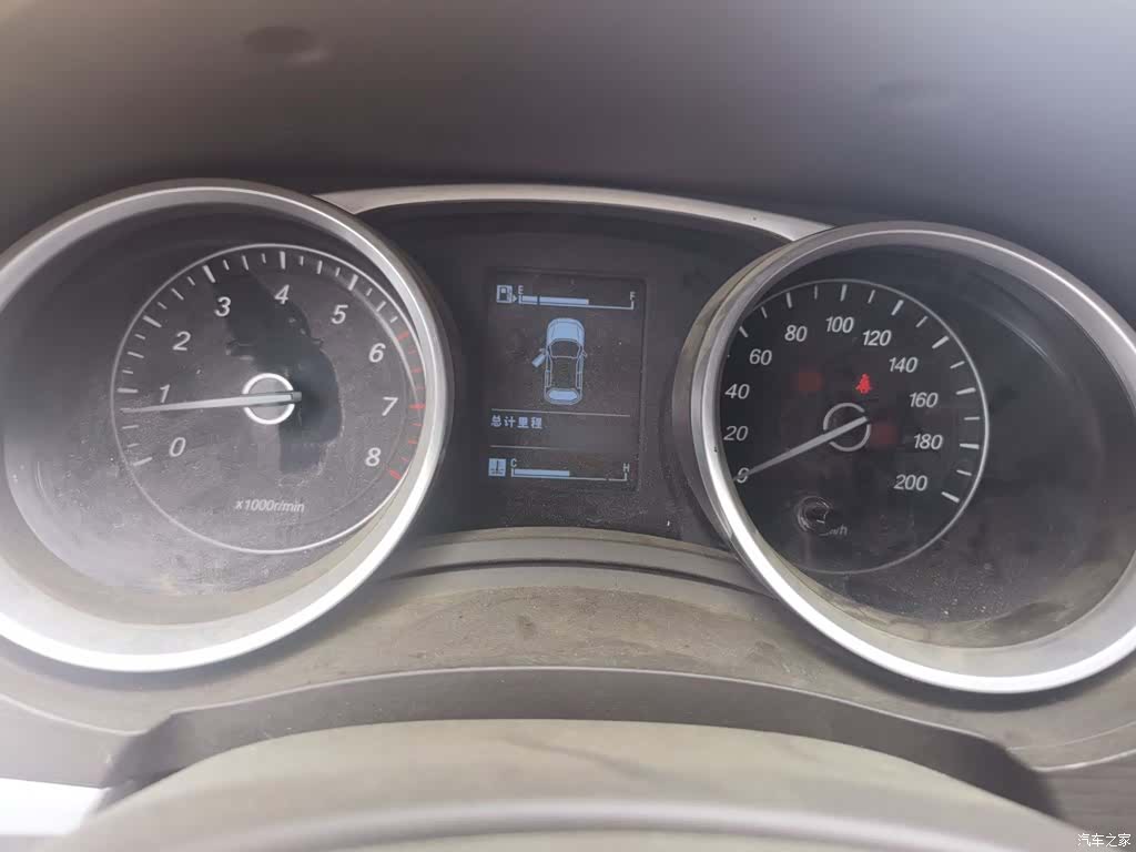 Wuling 730, 2017 4