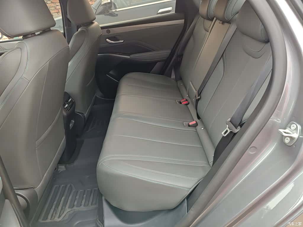 BYD Qin, 2026 17