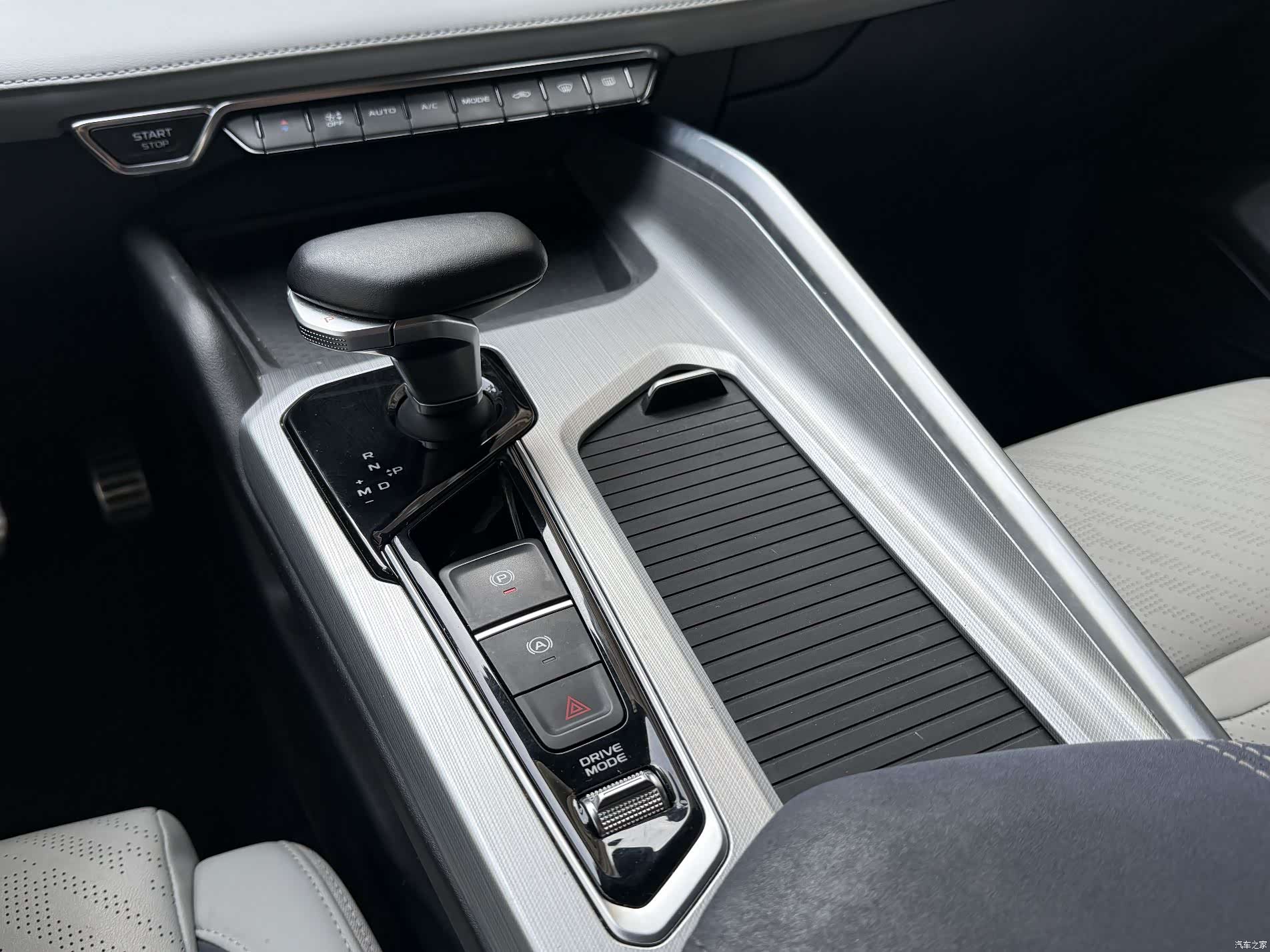 Geely Preface, 2022 21