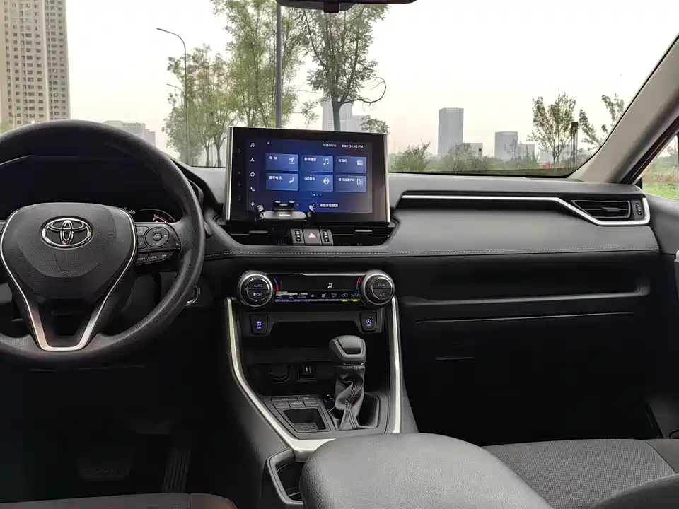 Toyota RAV4 Rongfang