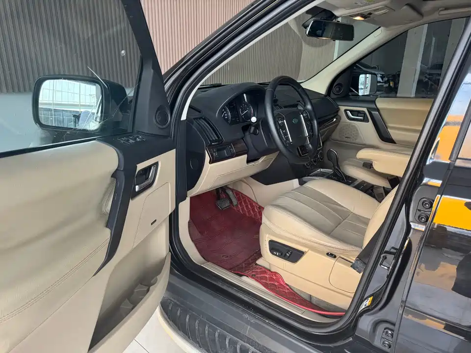 Land Rover Freelander 2