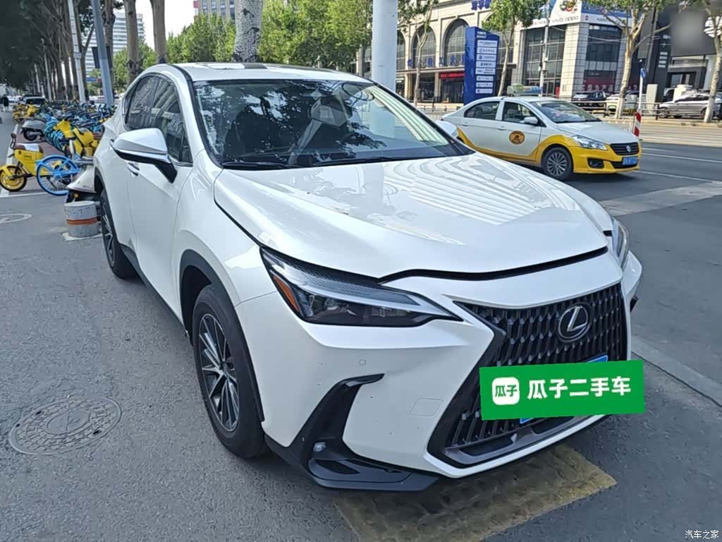 Lexus NX, 2022 4