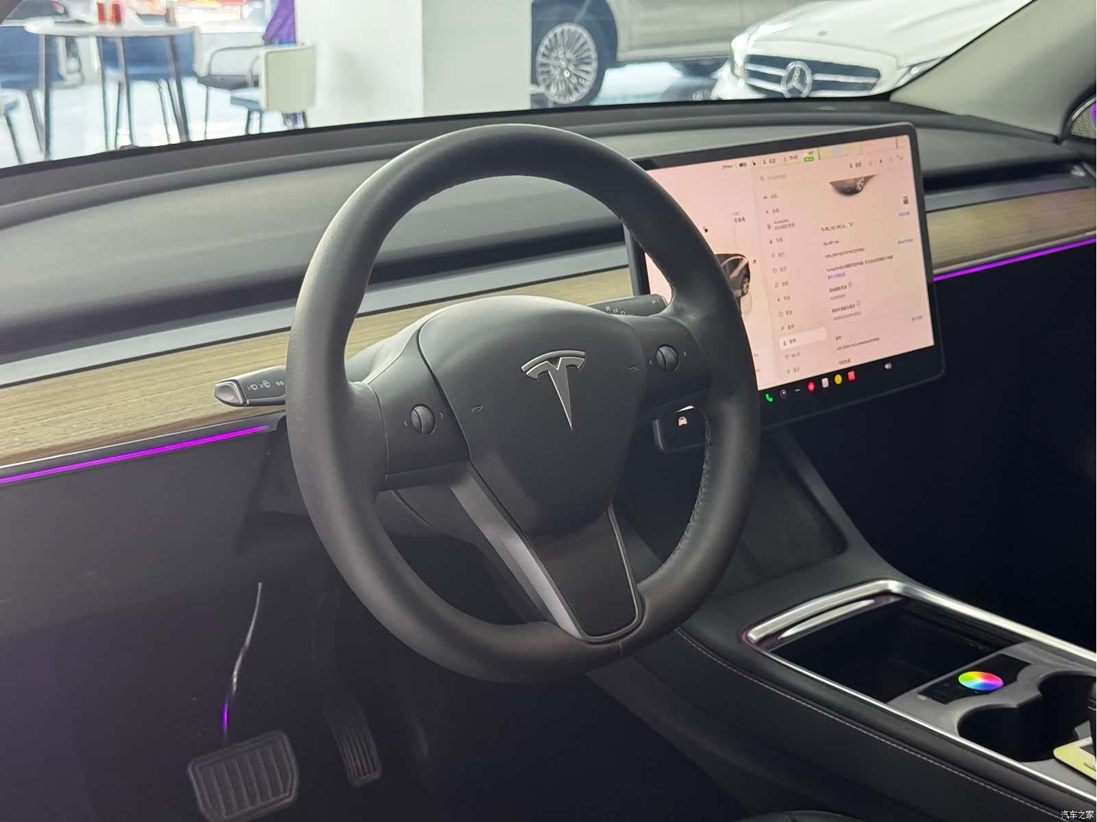 Tesla Model Y, 2022 10