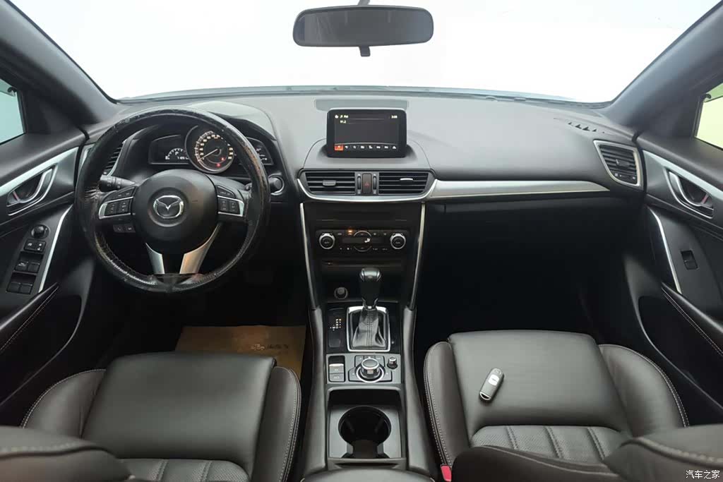 Mazda CX-4, 2017 12