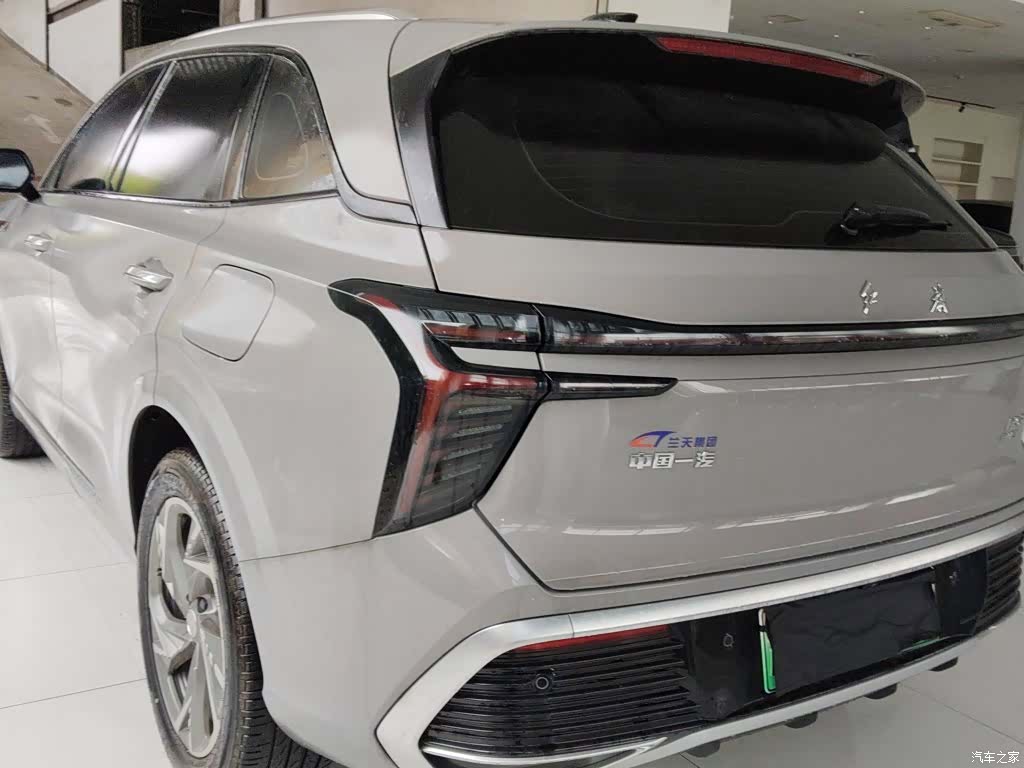 Hongqi HS3, 2025 23