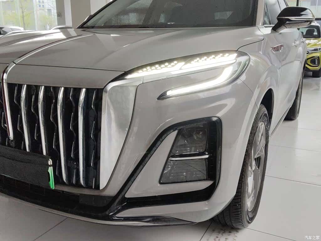 Hongqi HS3, 2025 18