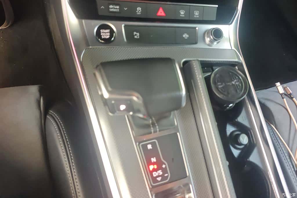 Audi A6L, 2022 16