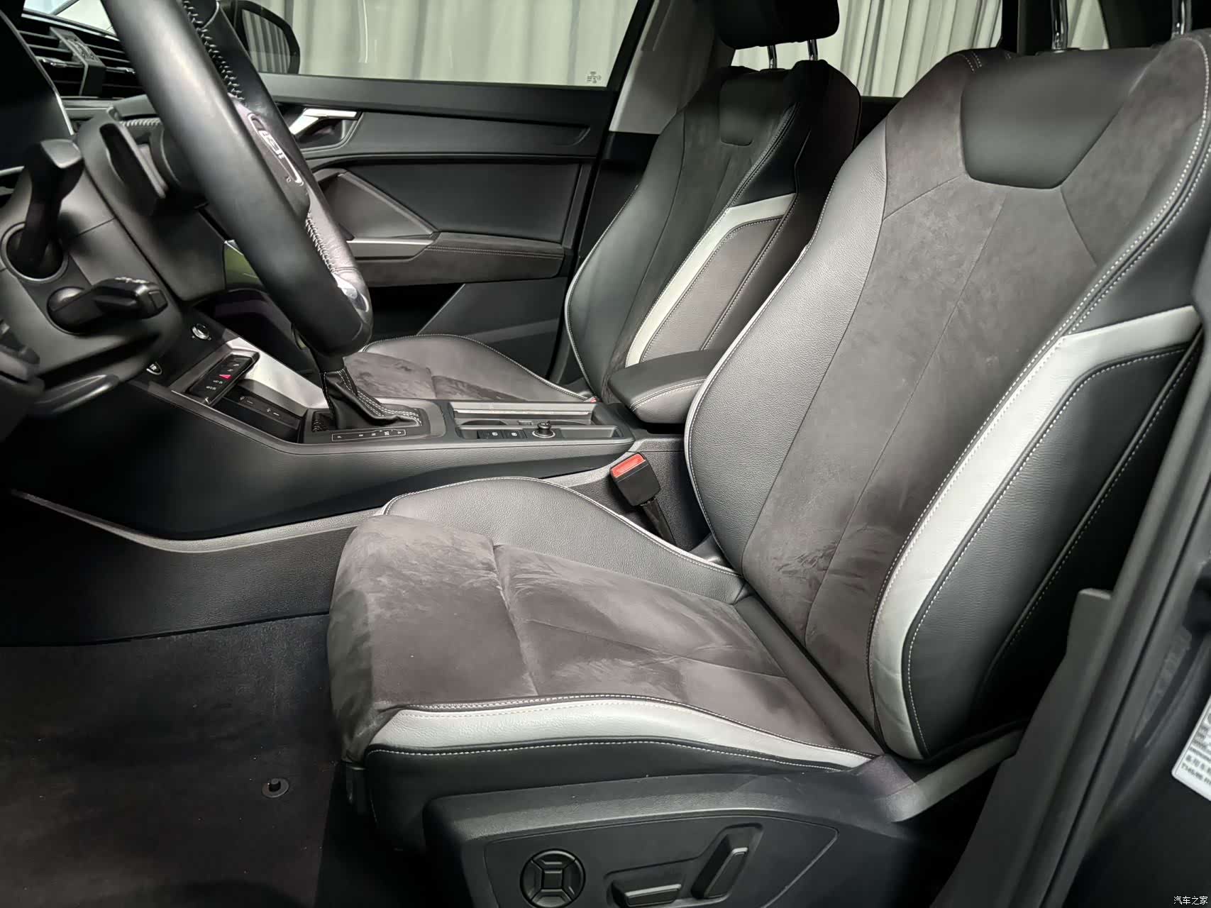 Audi Q3, 2022 8