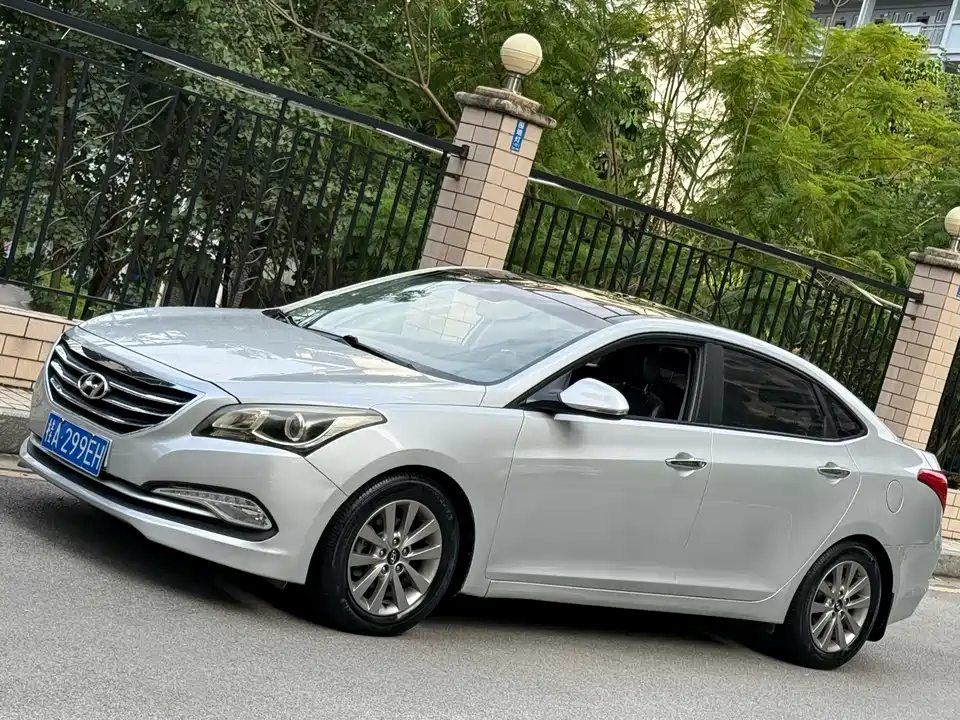 Hyundai Name picture