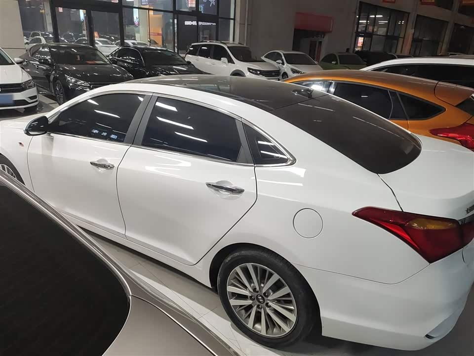 Hyundai Name picture