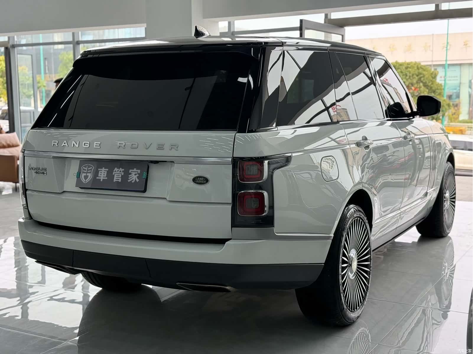 Land Rover Range Rover, 2019 15