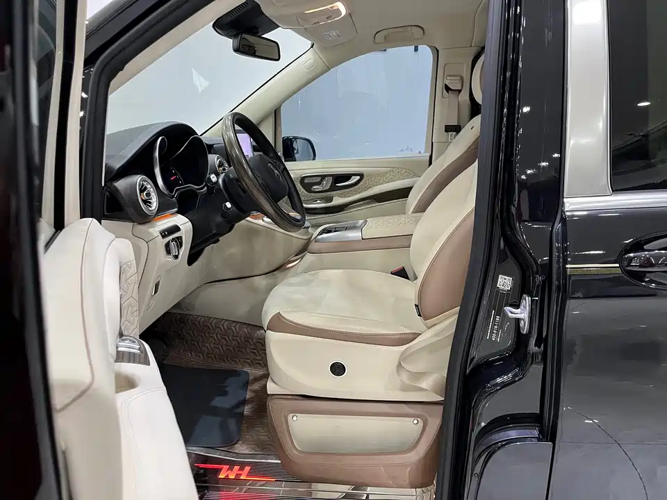 Mercedes-Benz V-class Mercedes-Benz V-class