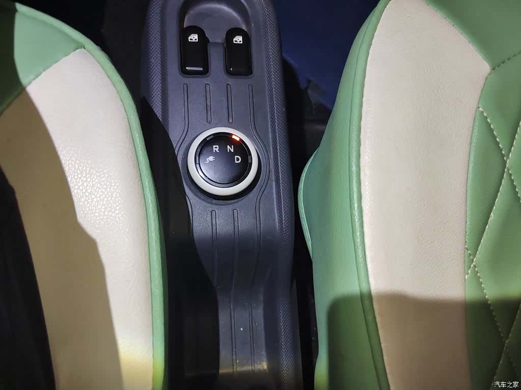 Wuling MINIEV, 2022 11