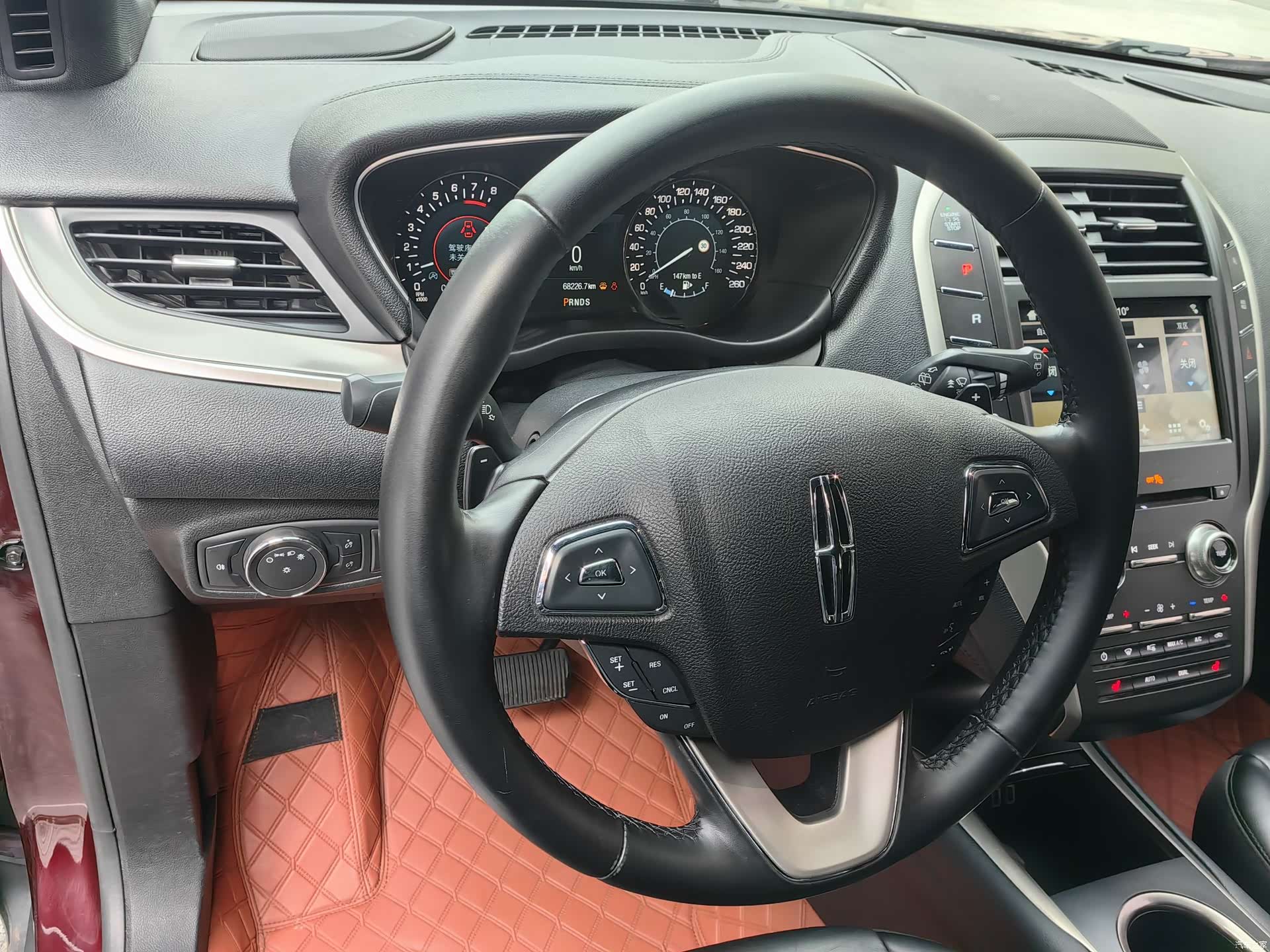 Lincoln MKC, 2018 20