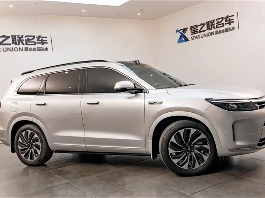 AITO Ask the world M7