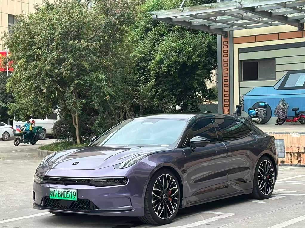 Zeekr 001